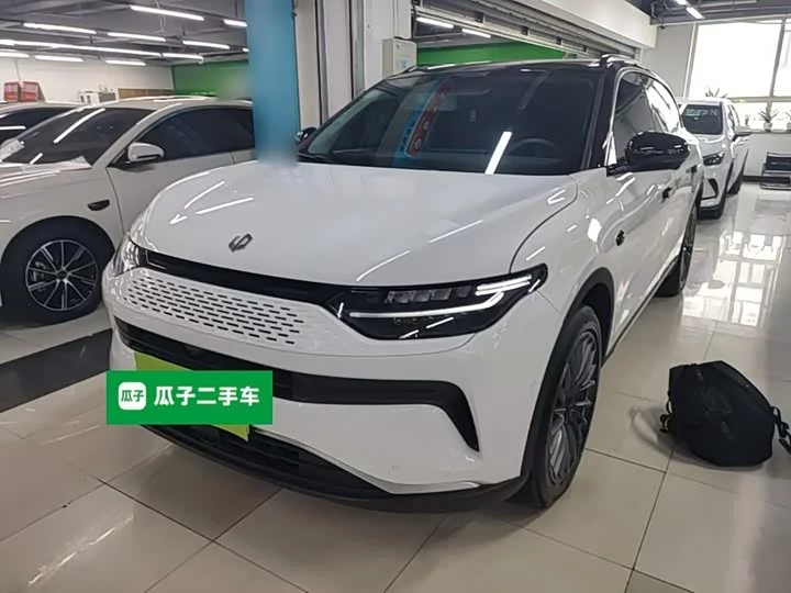 Leapmotor Zero running C11
