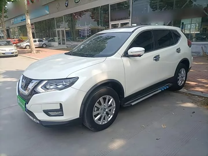 Nissan Qijun
