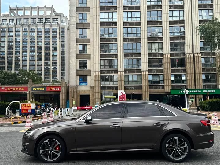 Audi A4L