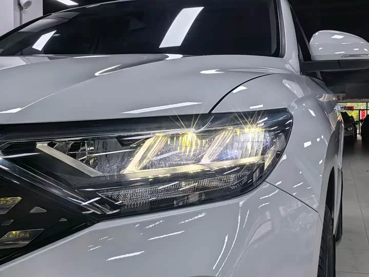 Jetta VS5