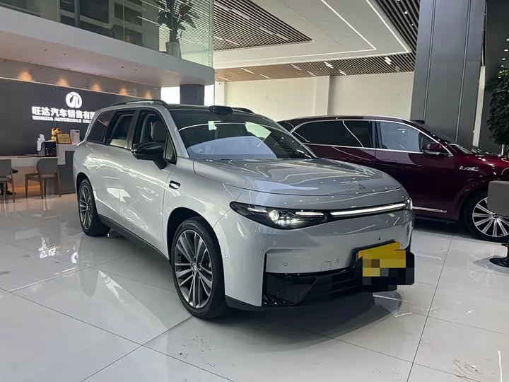 Leapmotor C16