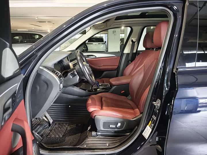BMW iX3