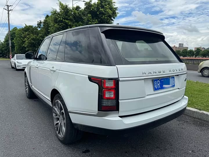 Land Rover range rover