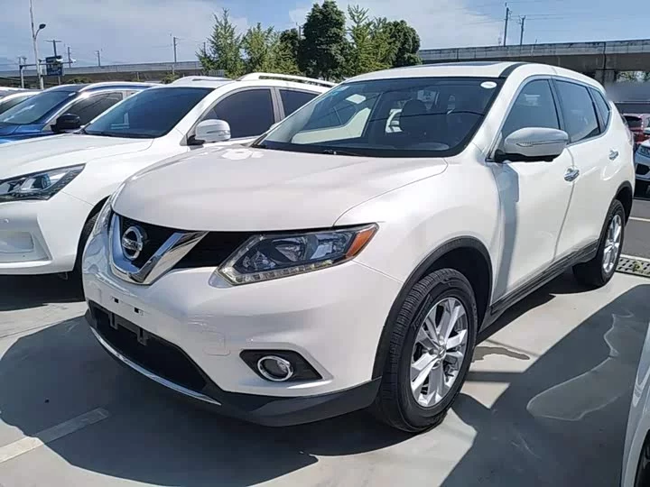 Nissan Qijun