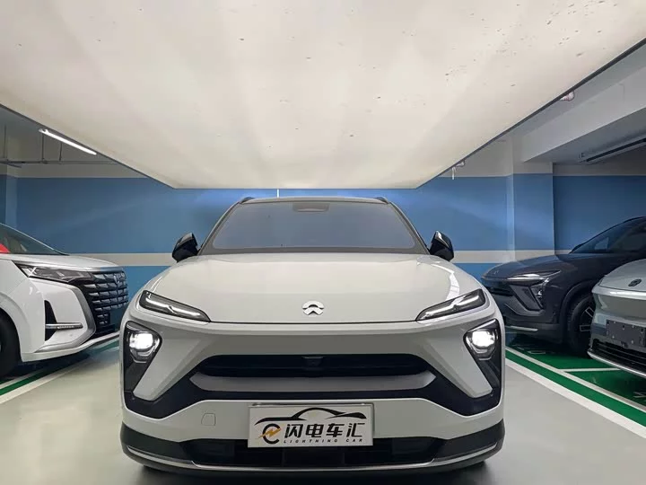 NIO ES6
