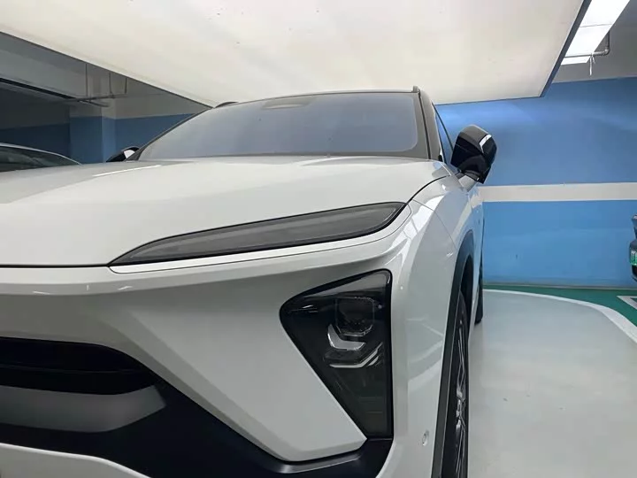 NIO ES6