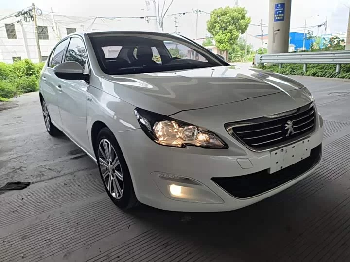 Peugeot 408