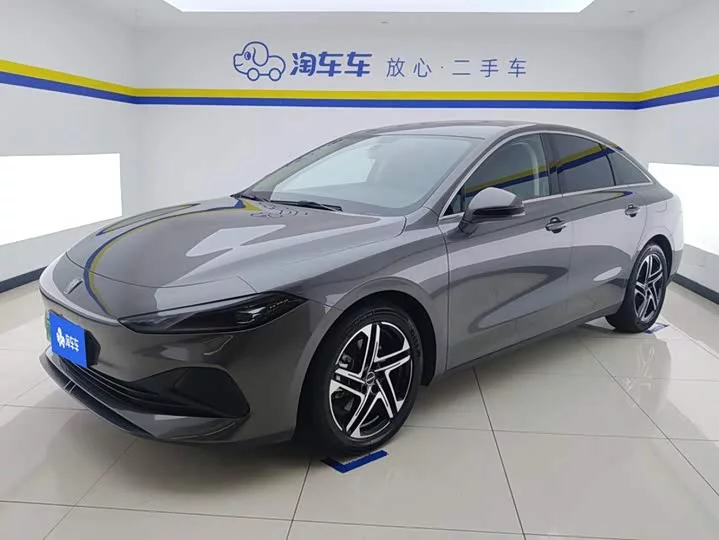 Roewe D7