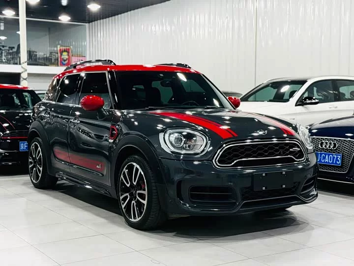 MINI JCW COUNTRYMAN