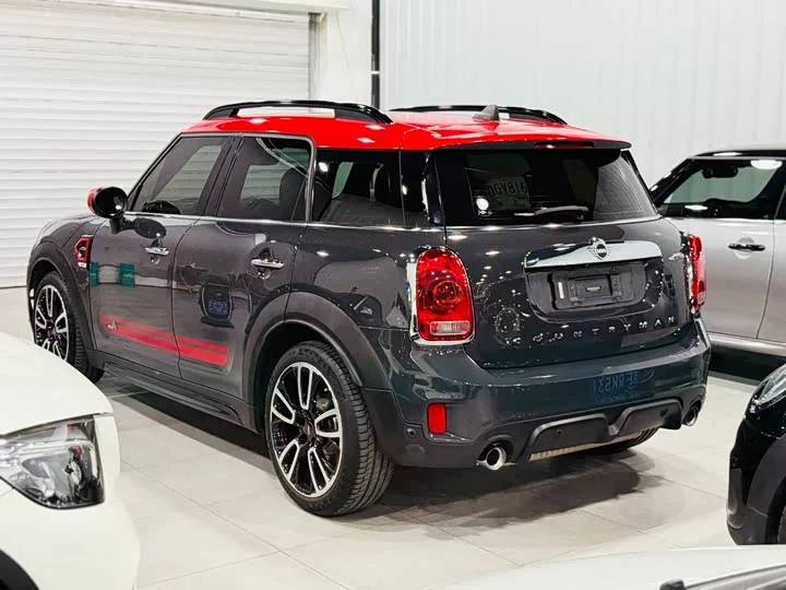 MINI JCW COUNTRYMAN