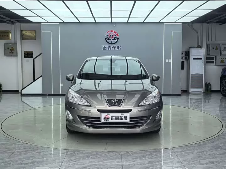 Peugeot 408