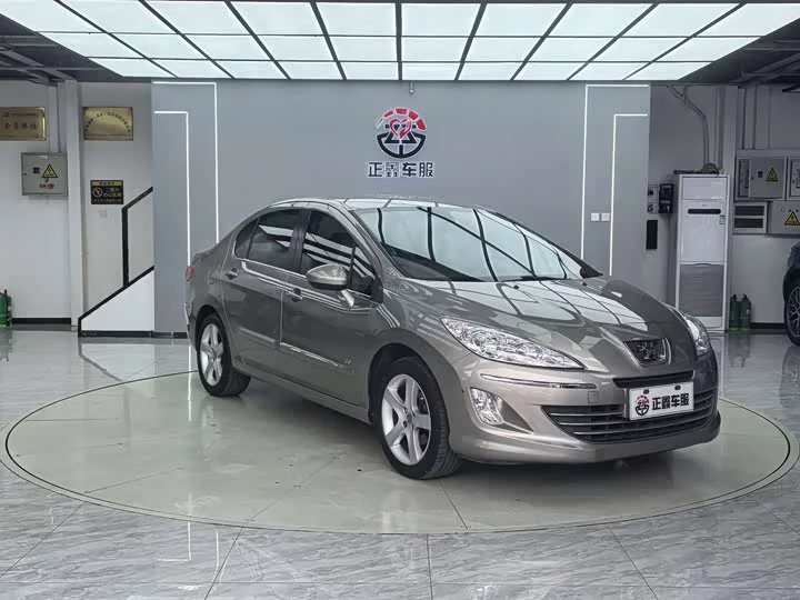 Peugeot 408