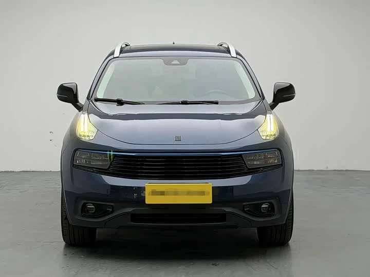 Lynk & Co 01