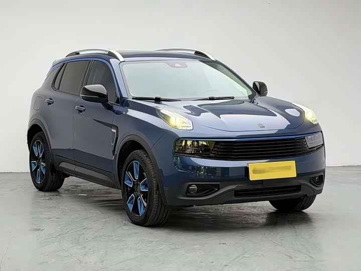 Lynk & Co 01
