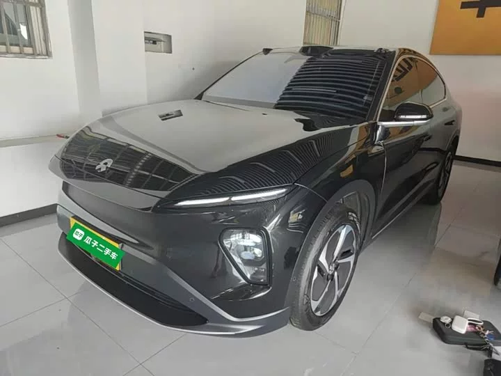 NIO EC7
