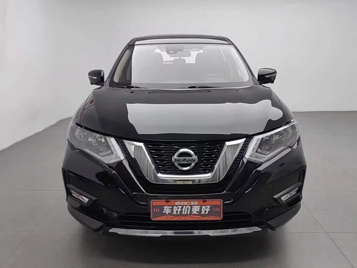 Nissan Qijun