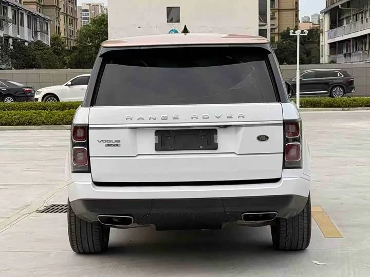 Land Rover range rover