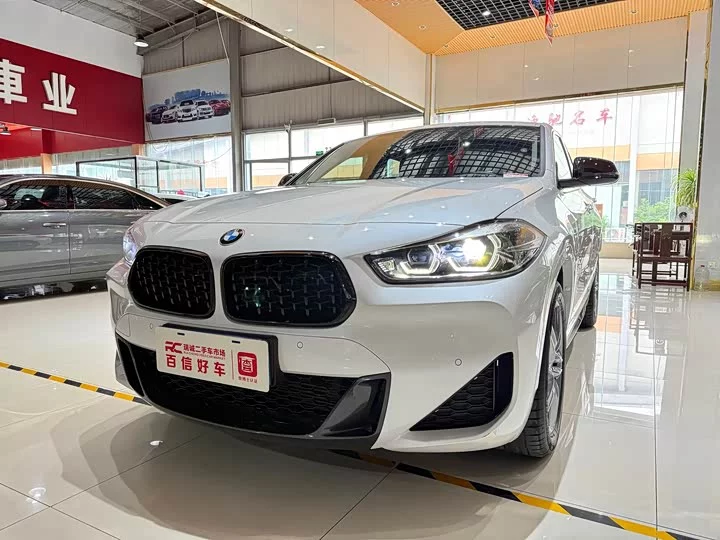 BMW X2