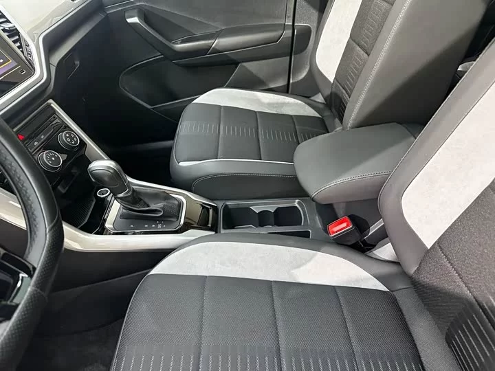Volkswagen T-ROC Tange