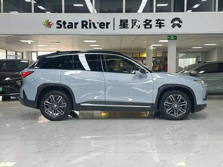 NIO ES6