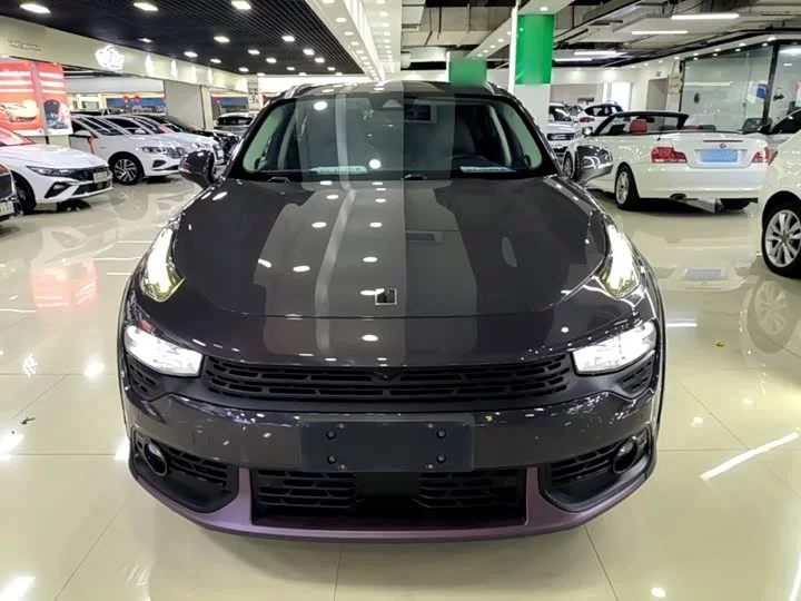 Lynk & Co 02