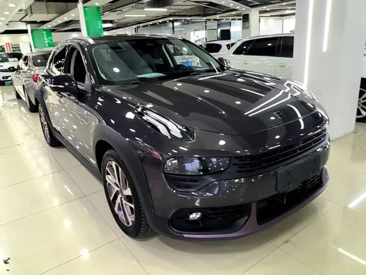 Lynk & Co 02