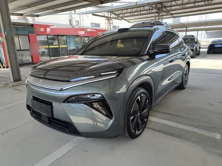 BYD Tang L