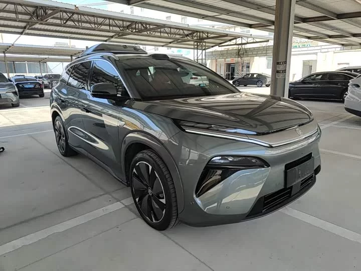 BYD Tang L