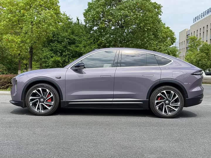 NIO EC6
