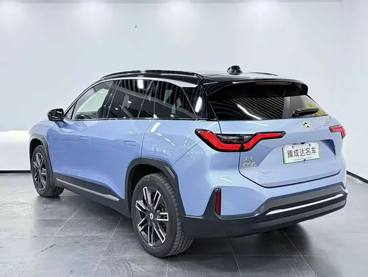 NIO ES6