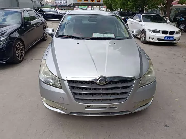 Dongfeng S30