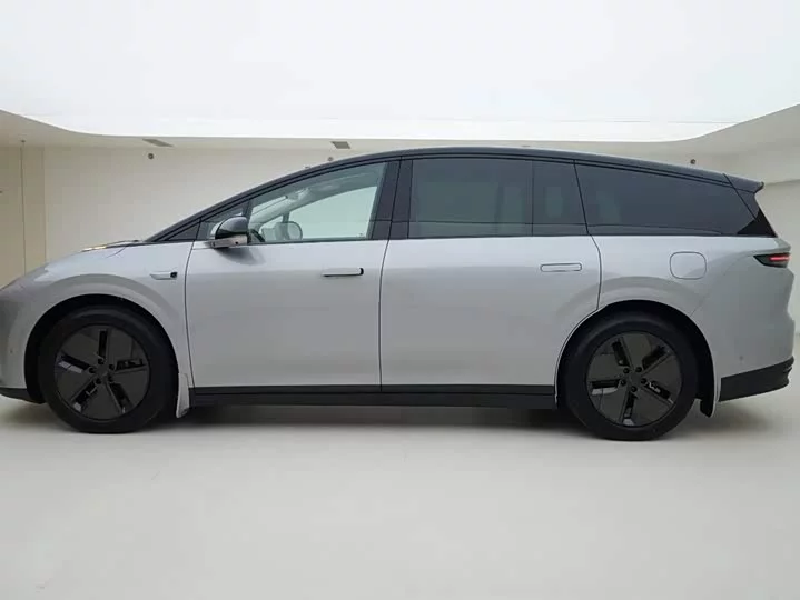 Li Ideal i8