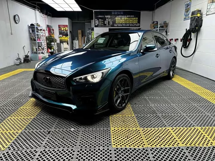 Infiniti Q50L