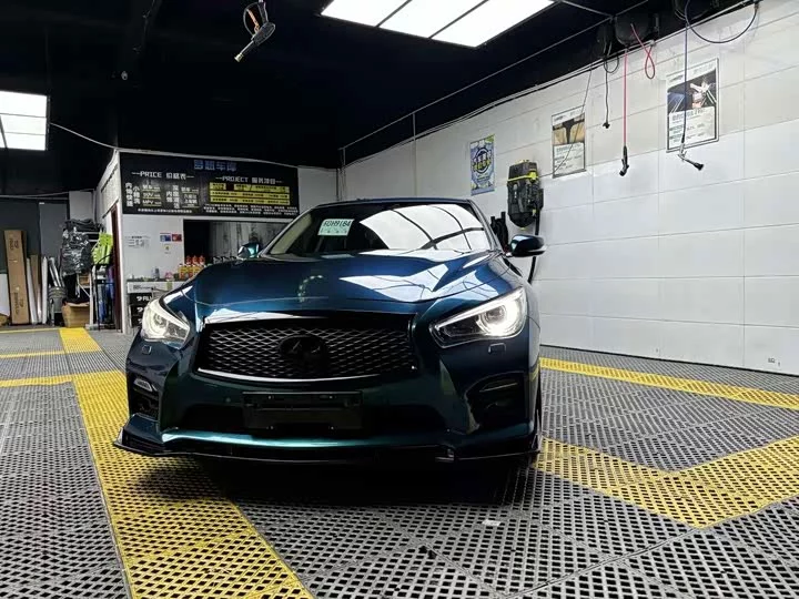 Infiniti Q50L