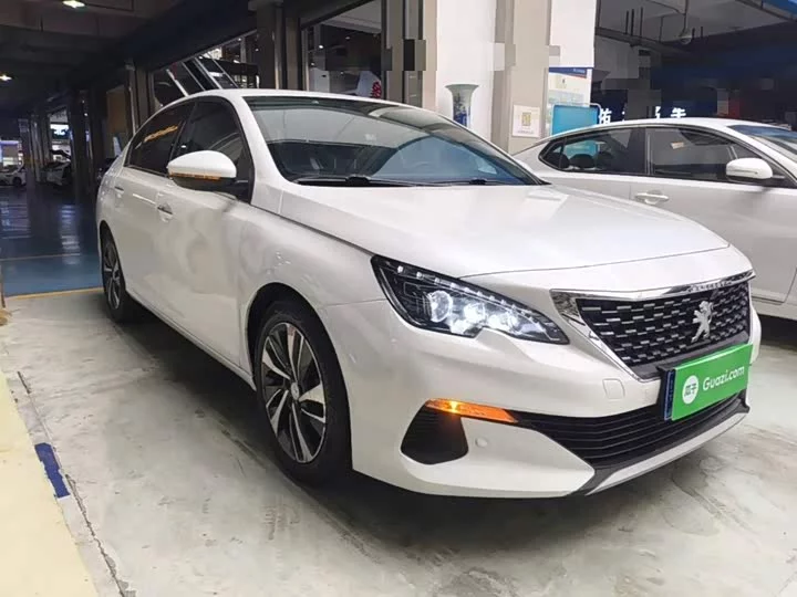 Peugeot 408