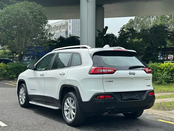 Jeep Cherokee