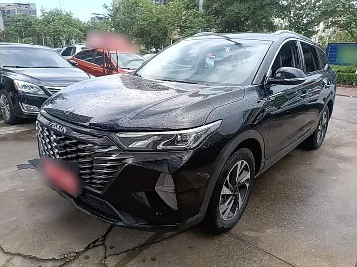 Dongfeng AX7