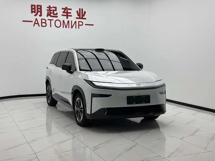 Toyota Bozhi 3X
