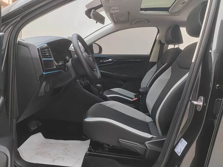 Jetta VS5