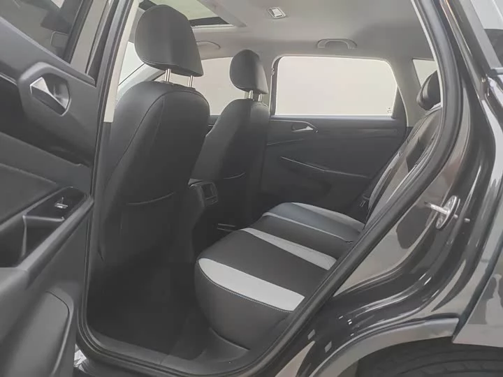 Jetta VS5