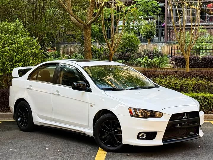 Mitsubishi Winged God