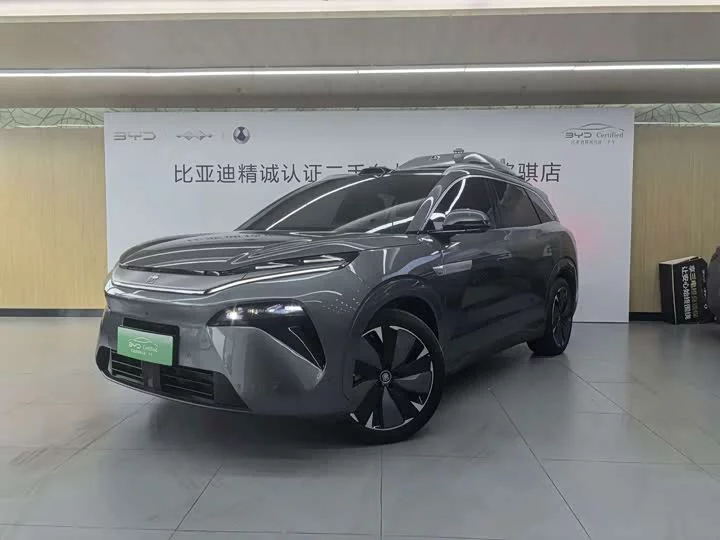 BYD Tang L