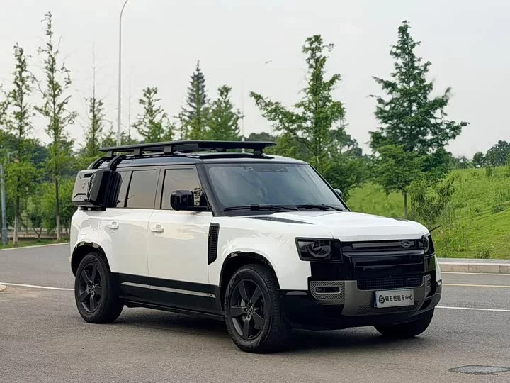 Land Rover guard