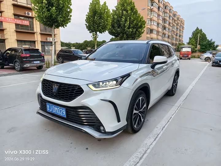 Toyota Crown Kluger
