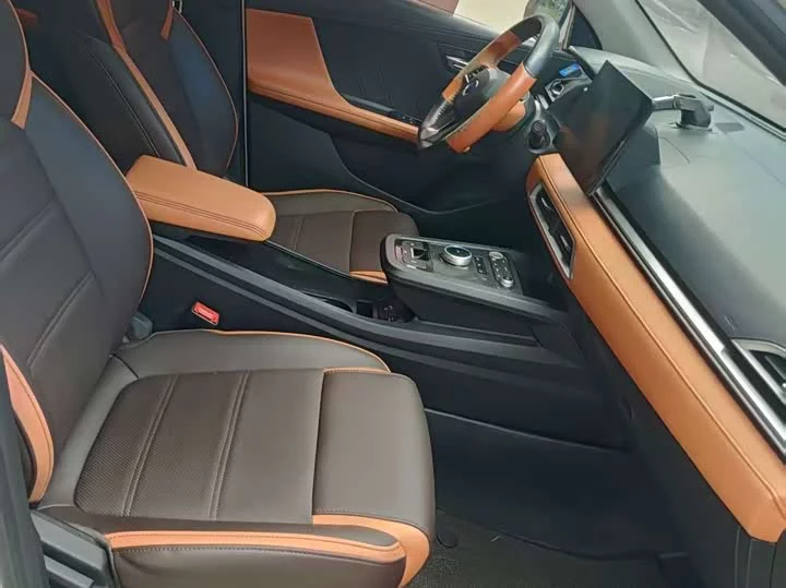 BYD e2