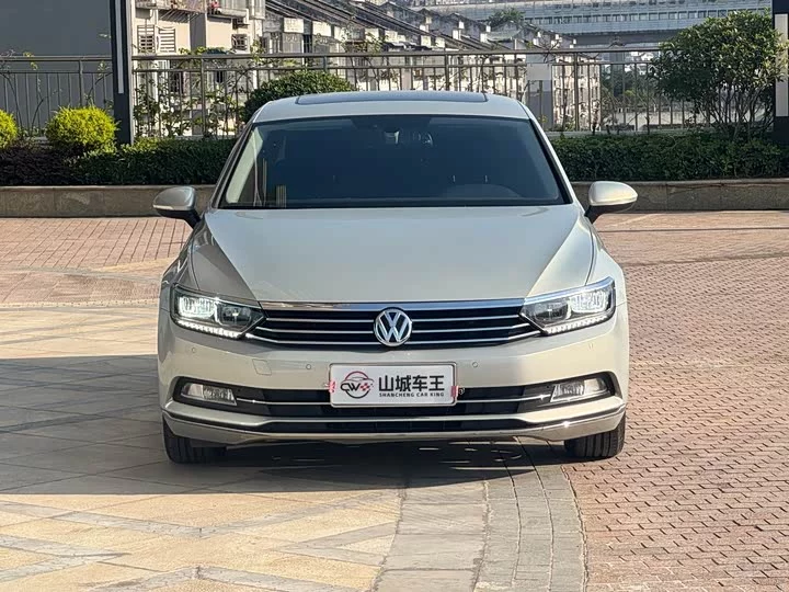 Volkswagen Magotan