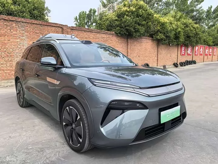 BYD Tang L