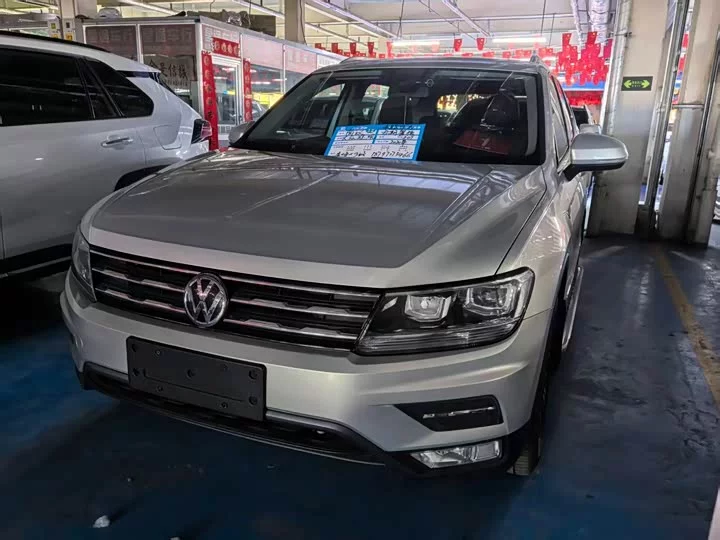 Volkswagen Tiguan L
