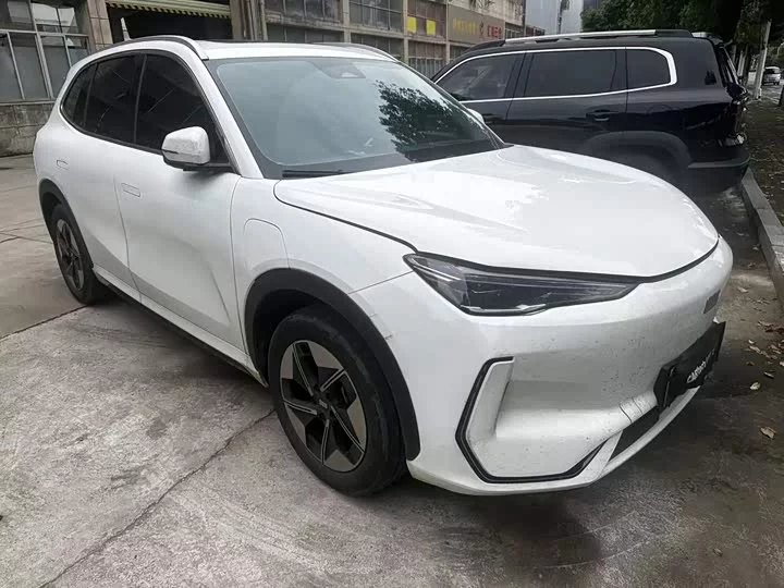 Geely Galaxy E5