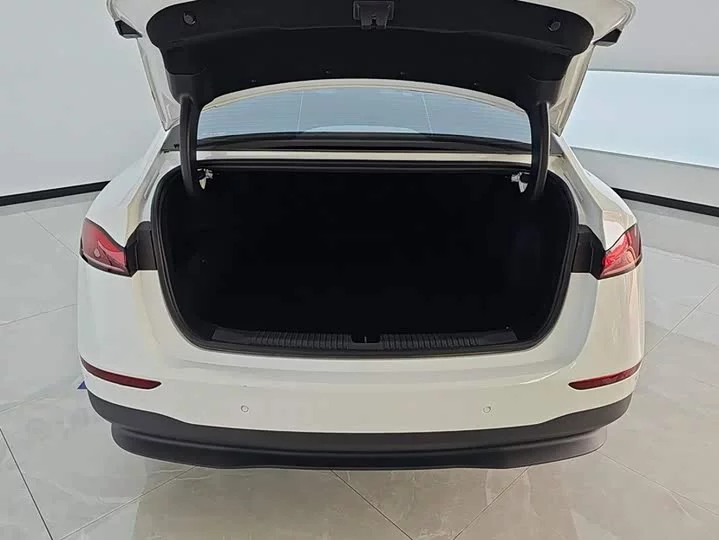 Roewe D7